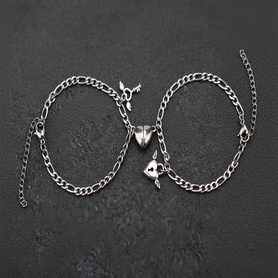 Set de Pulseras Magnéticas – Candado y Llave con Alas.