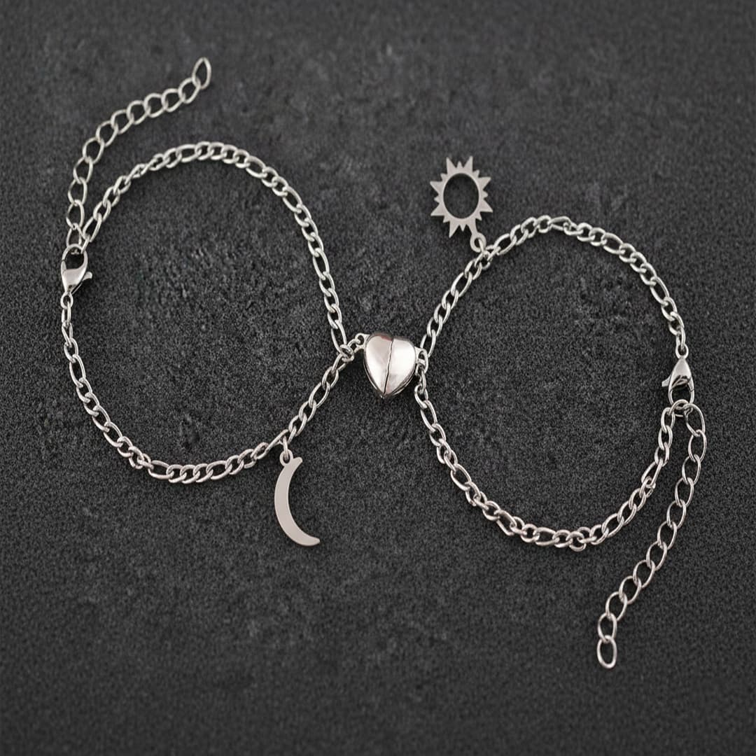Set de Pulseras de Pareja "Sol y Luna" con Conexión Magnética.